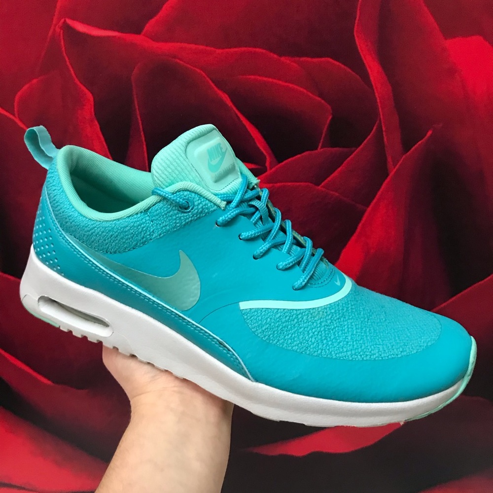 NIKE Air Max Thea - Women